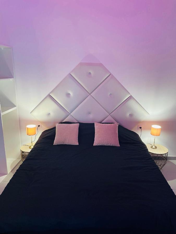 Jolie Maison Individuelle 50 M2 ,design Et Climatisee, Confort, Wifi, Terasse Privee , 5 Min Et Autoroute, Stationnement Gratuit Marseille