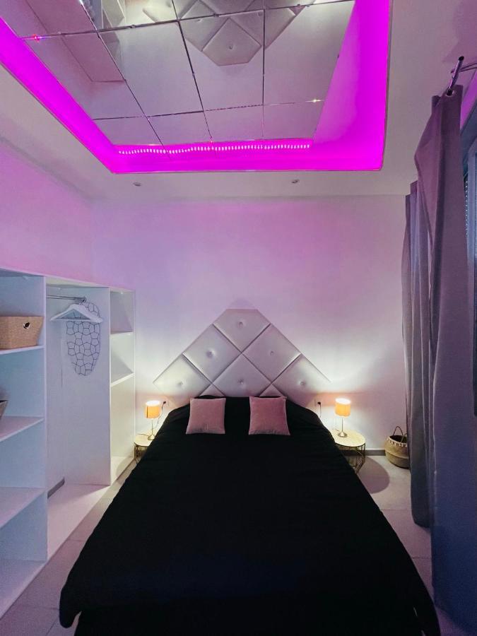 Jolie Maison Individuelle 50 M2 ,design Et Climatisee, Confort, Wifi, Terasse Privee , 5 Min Et Autoroute, Stationnement Gratuit *
